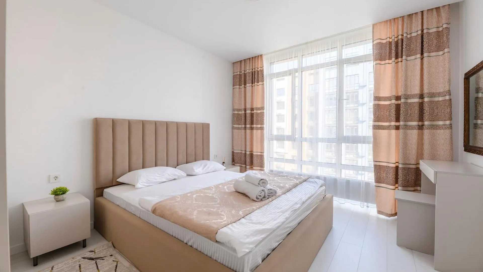 Комфортная Евротрешка В Жк Green City Almaty