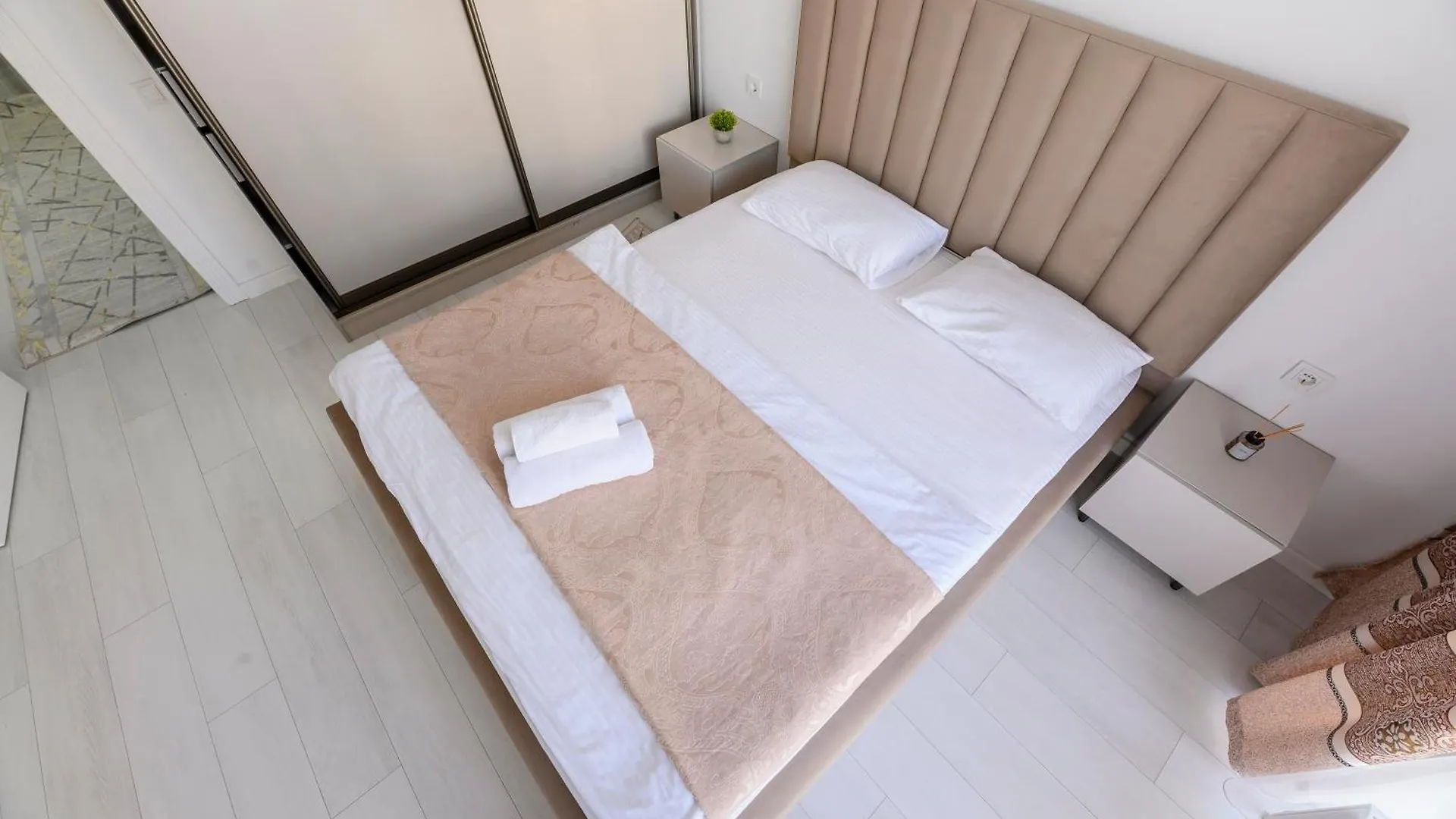 Комфортная Евротрешка В Жк Green City Almaty Apartment