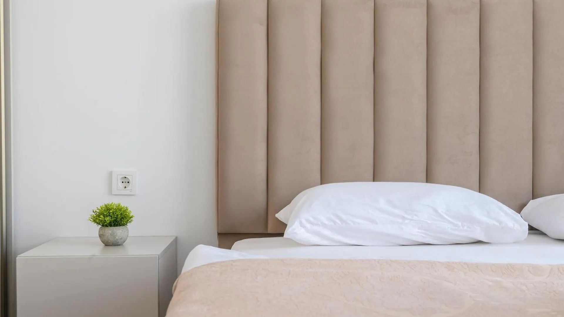 Apartmán Комфортная Евротрешка В Жк Green City Almaty